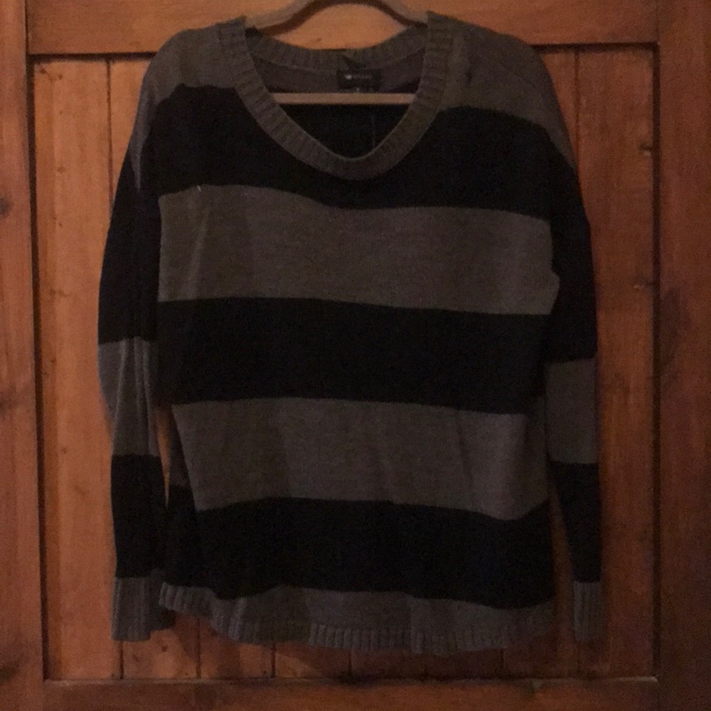AB Studio size M sweater